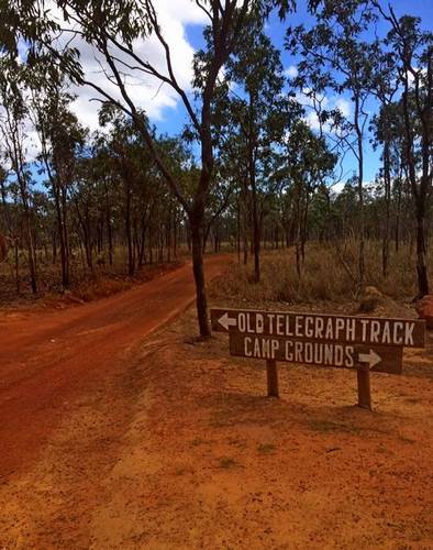 Tele track sign